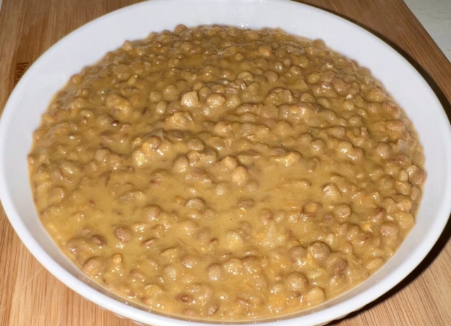 Lentil stew in a bowl