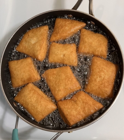 Maandazi frying step 2