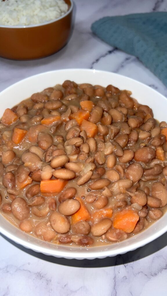 Pinto bean stew in a bowl