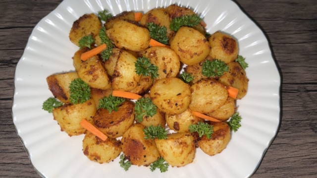 Boiled and baked yellow potatoes