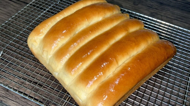 Condensed Milk Bread Rolls