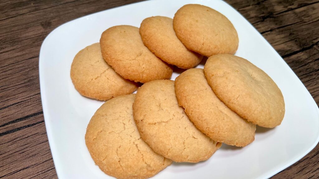 3-ingredient butter cookies image